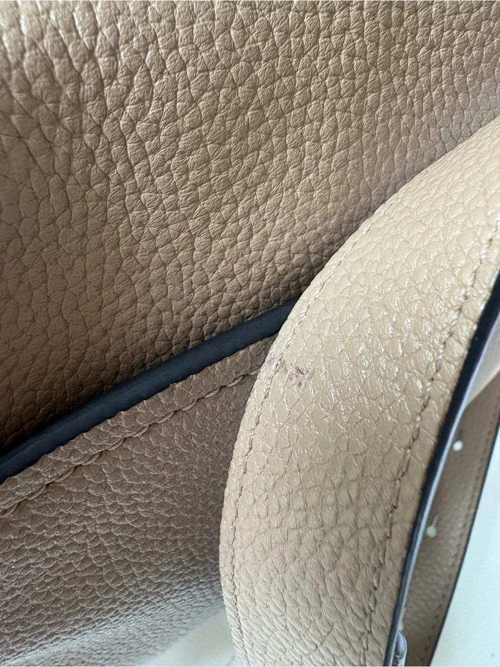 EUC Kate Spade Run Around Large Flap Crossbody Tan Pinmount Logo